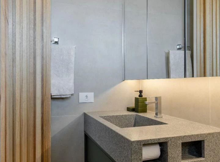 3 en-suite bedrooms apartment, 165 m² and 2 parking spots — photo 5