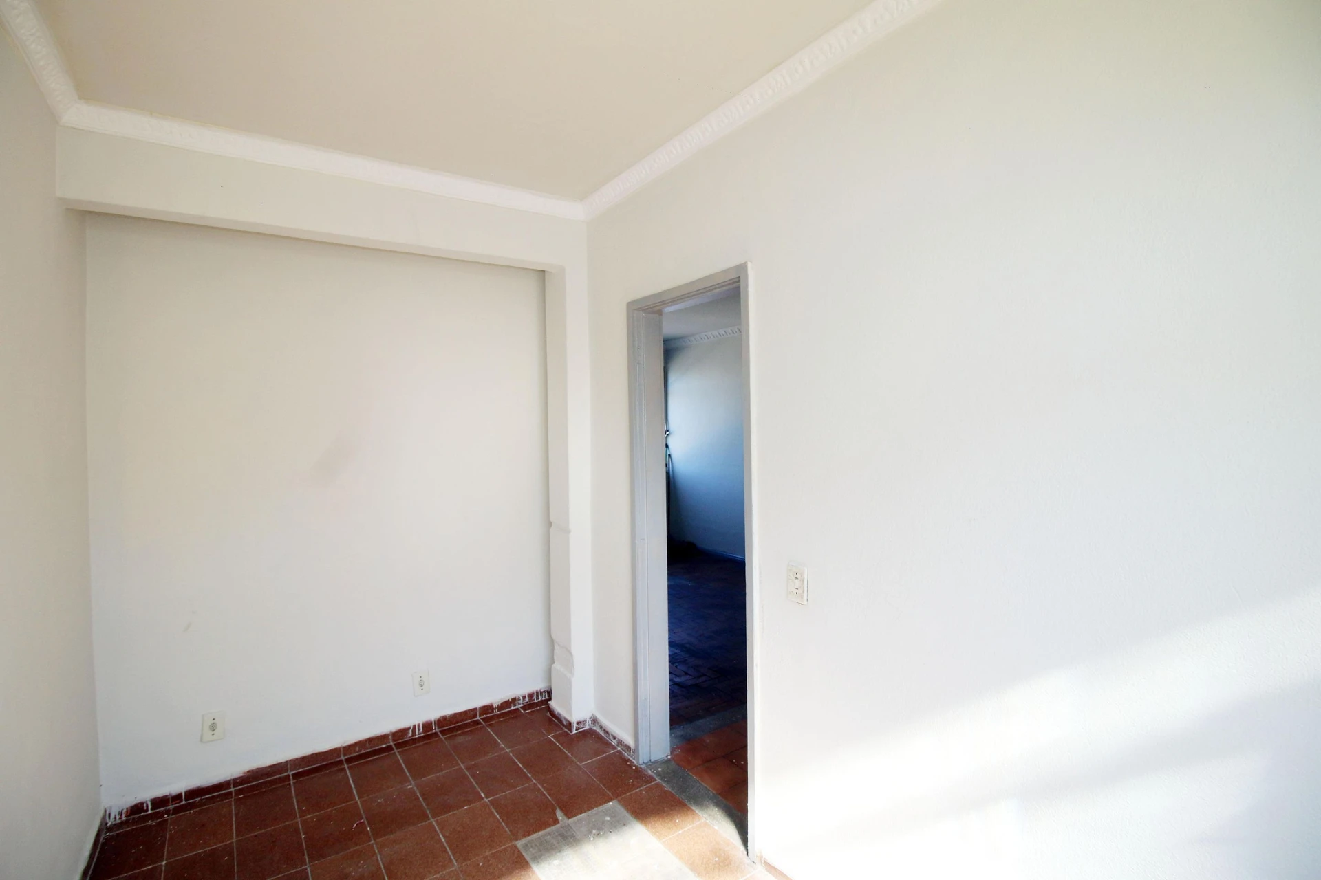 Apartamento sem mobília com 3 quartos e 1 banheiro — photo 22