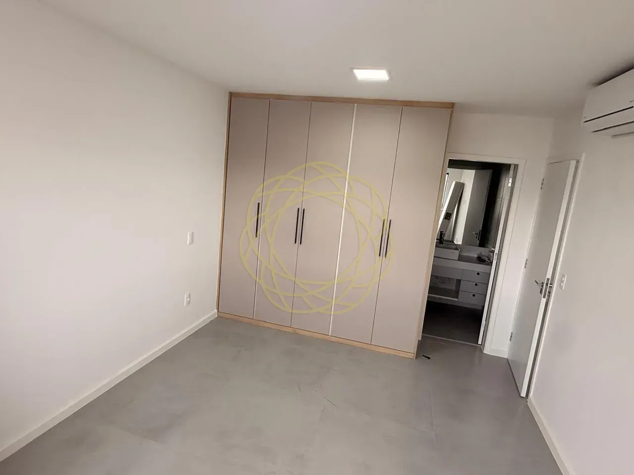 Casa com 4 quartos e 5 banheiros, 280 m² — photo 3