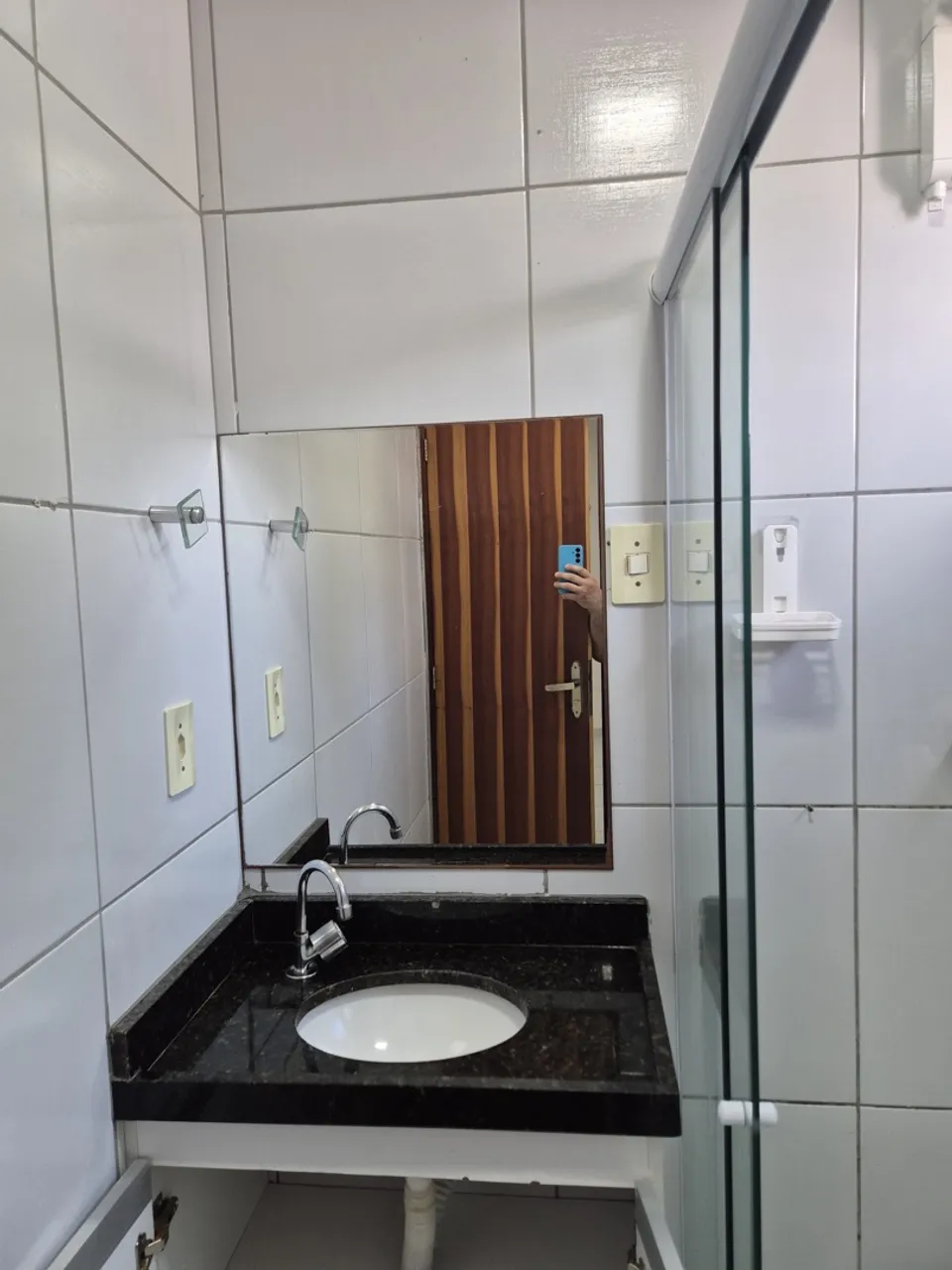 Apartamento de 2 quartos em condomínio com piscina — photo 4