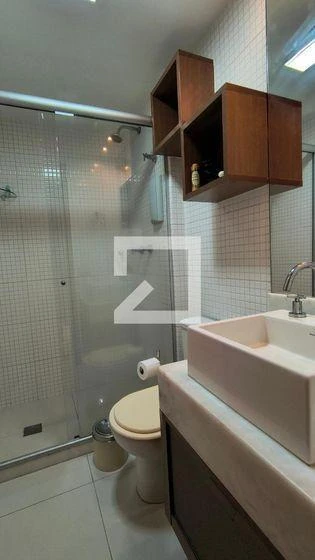3-bedroom apartment in a building with a gym — photo 40