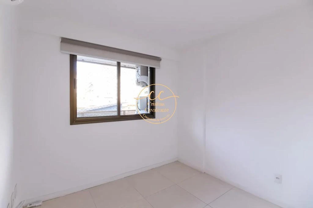 Furnished 2-bedroom apartment with 1 en-suite and balcony — photo 9