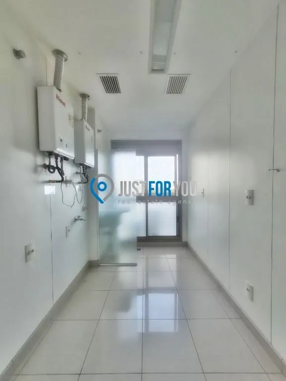 Квартира на 3-му поверсі з видом на парк — photo 21