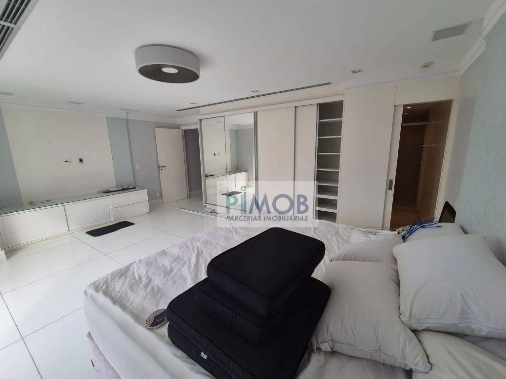 Furnished duplex penthouse with 3 bedrooms and 256 m² — photo 73