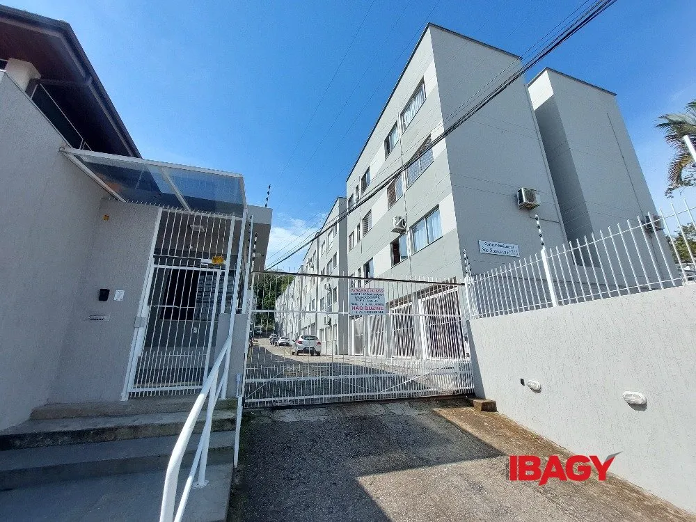 62 m² apartment with 2 bedrooms and 1 parking space — photo 2