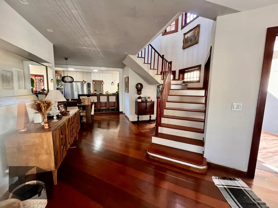 Furnished house with 5 bedrooms and 5 bathrooms — photo 22