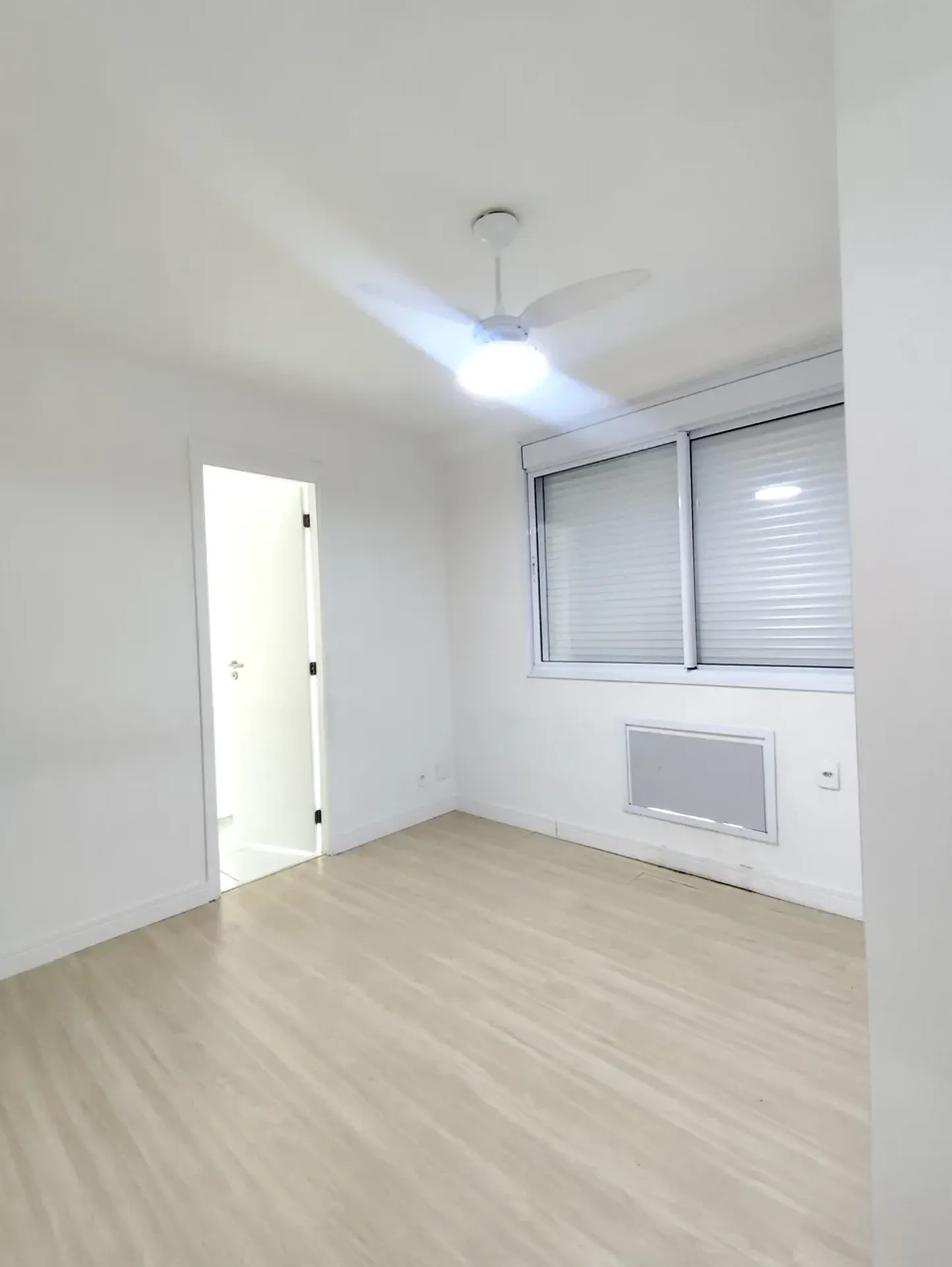 Home office in a 3-bedroom apartment, 70 m² — photo 4