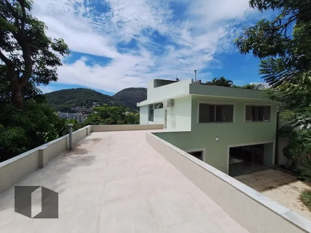 House with 4 bedrooms and 5 bathrooms, gas kitchen — photo 39