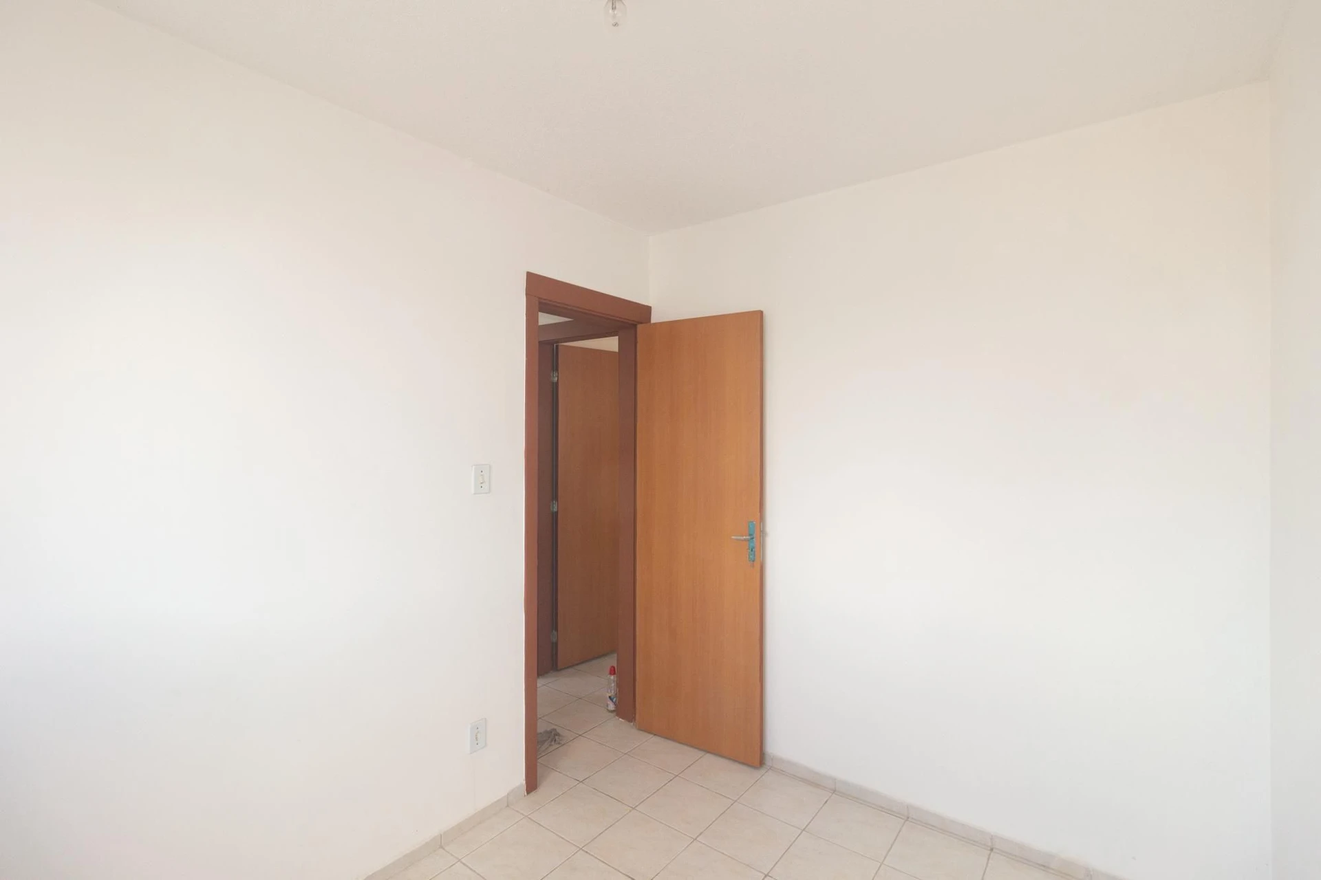 2-bedroom apartment with a closed kitchen and gas stove — photo 27