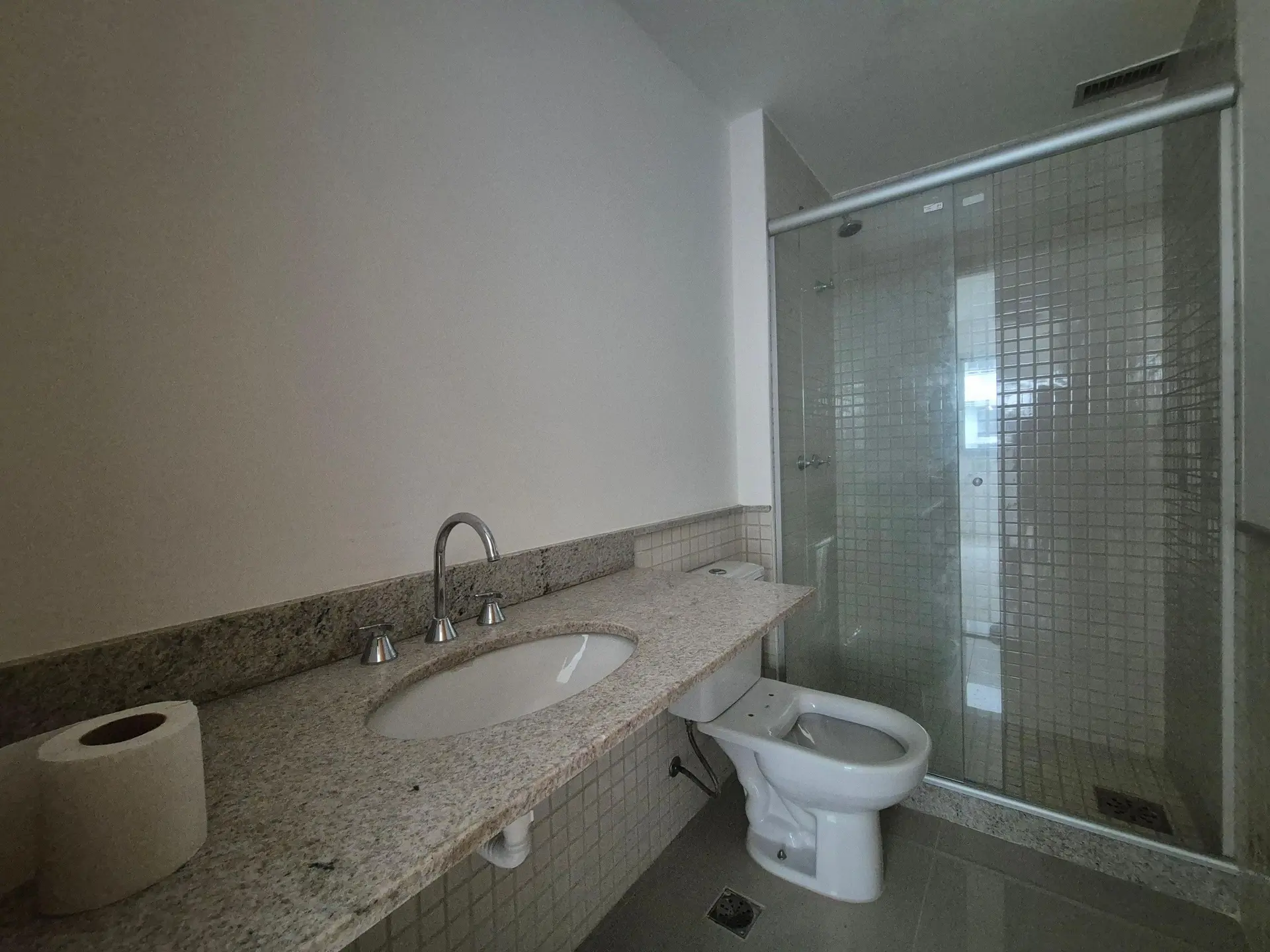 3-bedroom apartment in a building with a sauna — photo 22