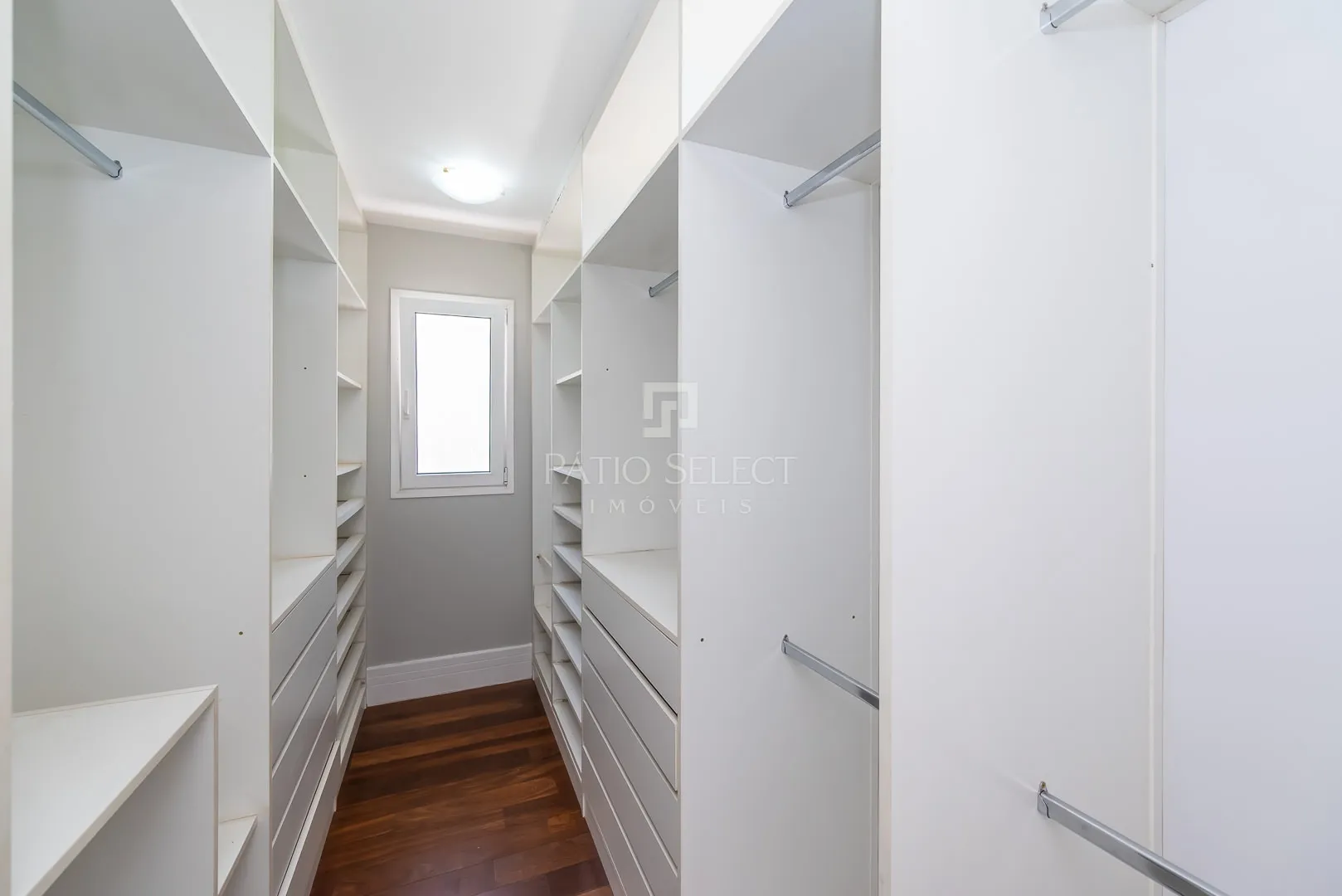 Furnished house, 305 m², with a bathtub — photo 61