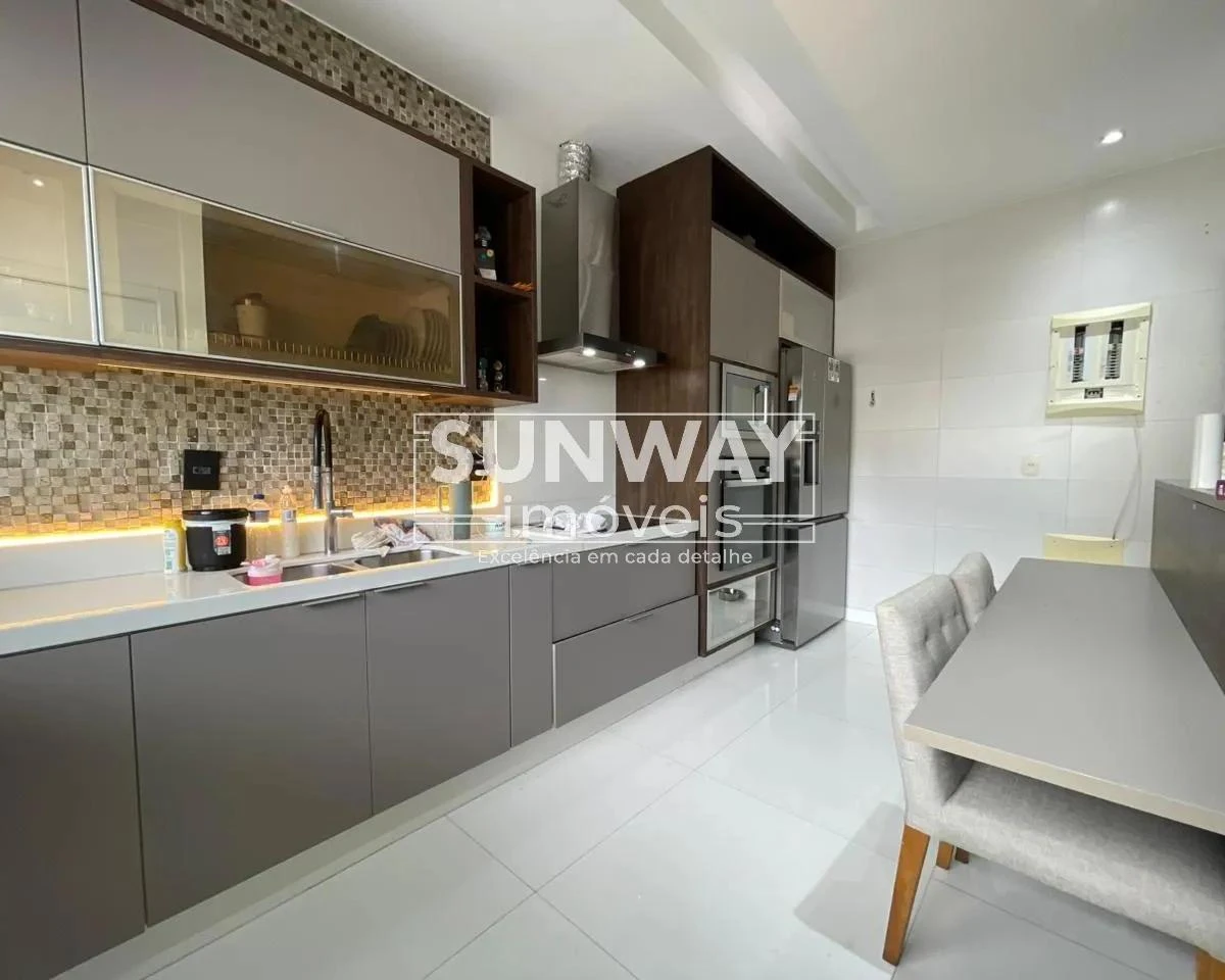 Furnished 4-bedroom house, 370 m² — photo 4