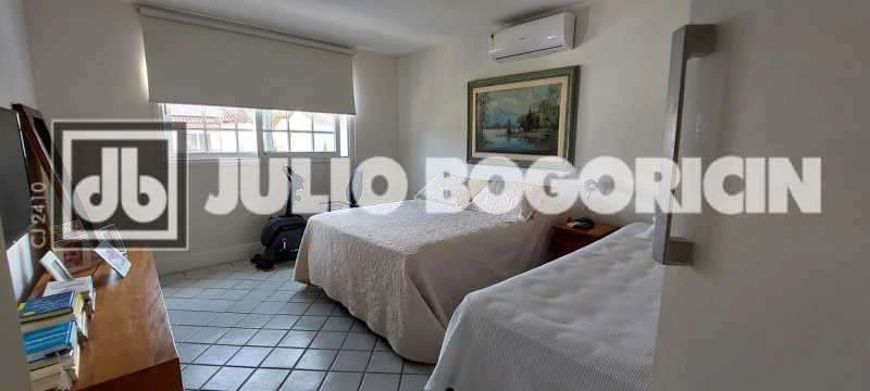 Furnished 324 m² house with 5 bedrooms and 6 bathrooms — photo 27