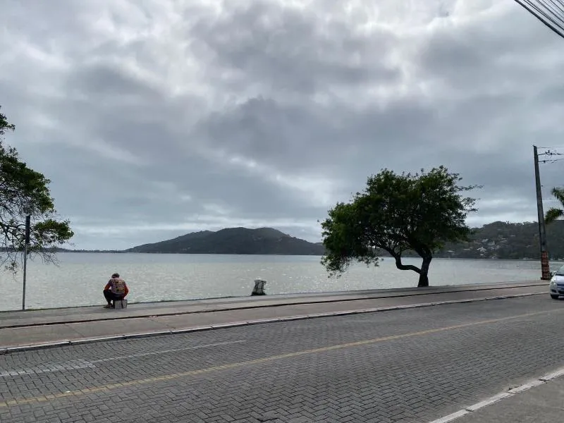 Apartamento de 30 m² com 1 quarto e fogão a gás — photo 19