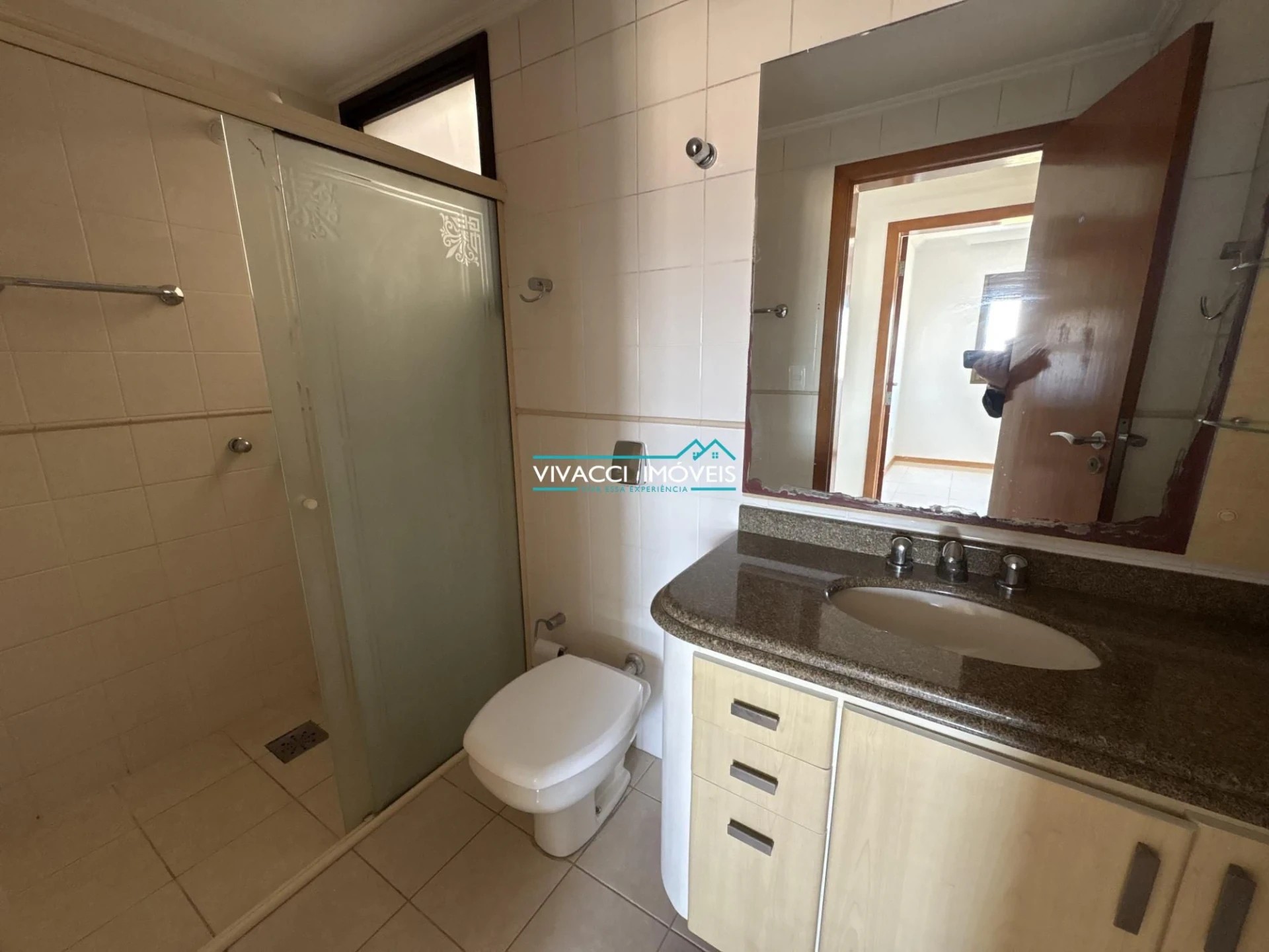 Apartment, 105 m², with a glass-enclosed balcony — photo 5