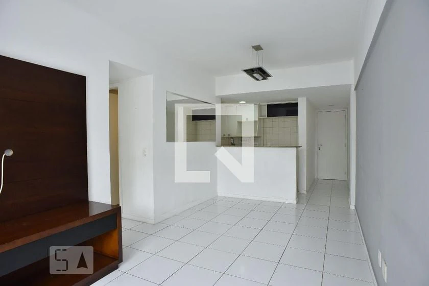Apartamento de 2 quartos em condomínio com piscina — photo 6