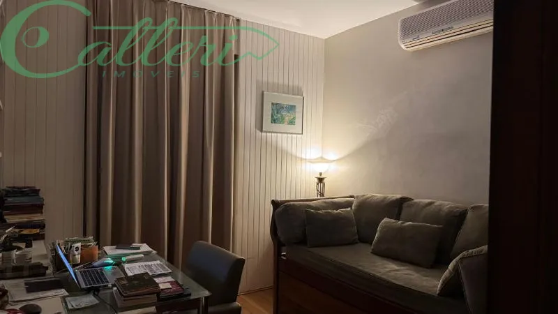 Duplex penthouse with 4 bedrooms and 4 bathrooms — photo 25