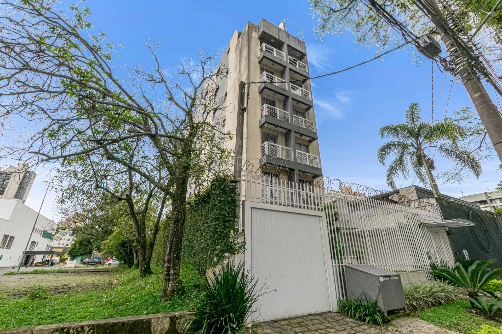 One-bedroom, 31 m² apartment in Curitiba — photo 4