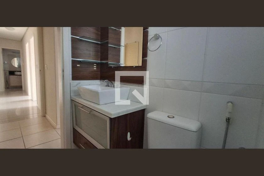 3-bedroom apartment in a building with a pool — photo 20