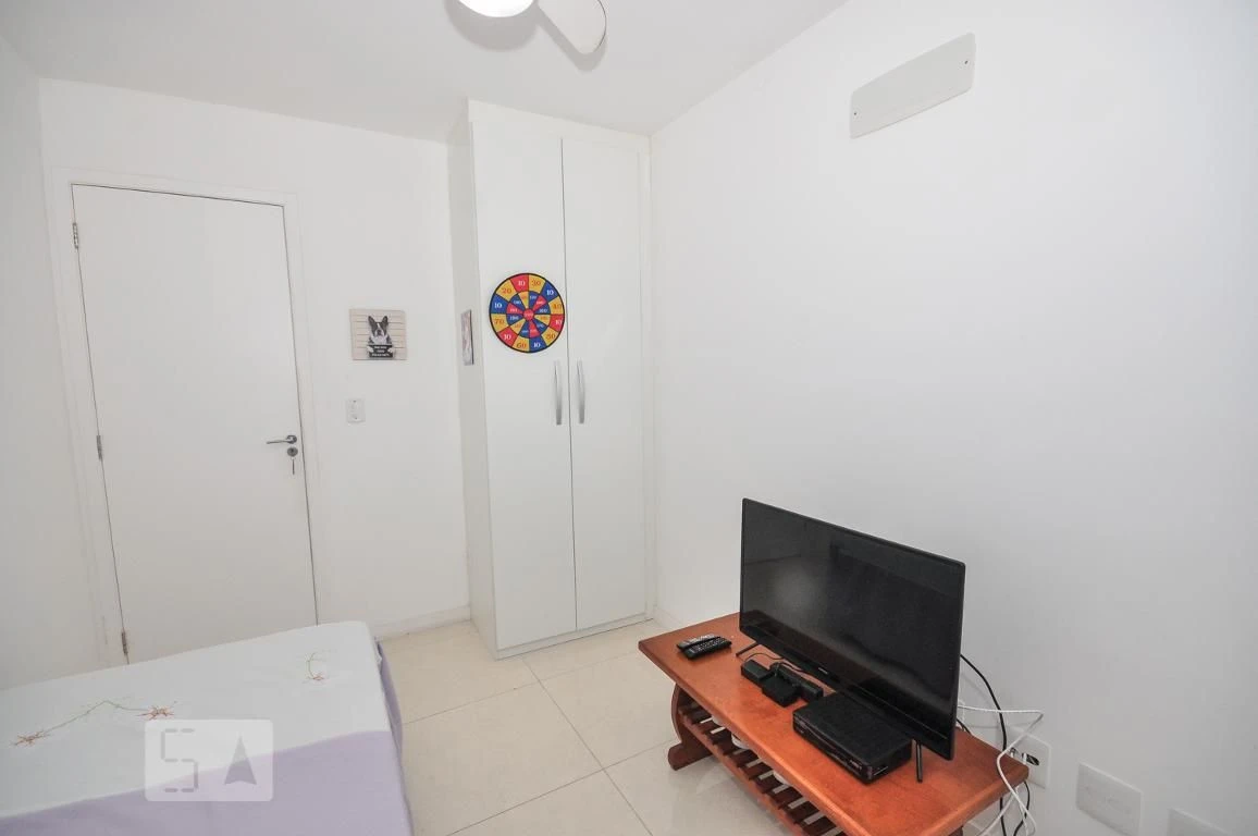 Floor-to-ceiling windows in a 2-bedroom apartment, 60 m² — photo 35