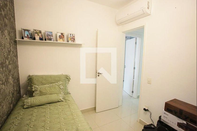 Furnished house with 4 bedrooms and 167 m² — photo 15