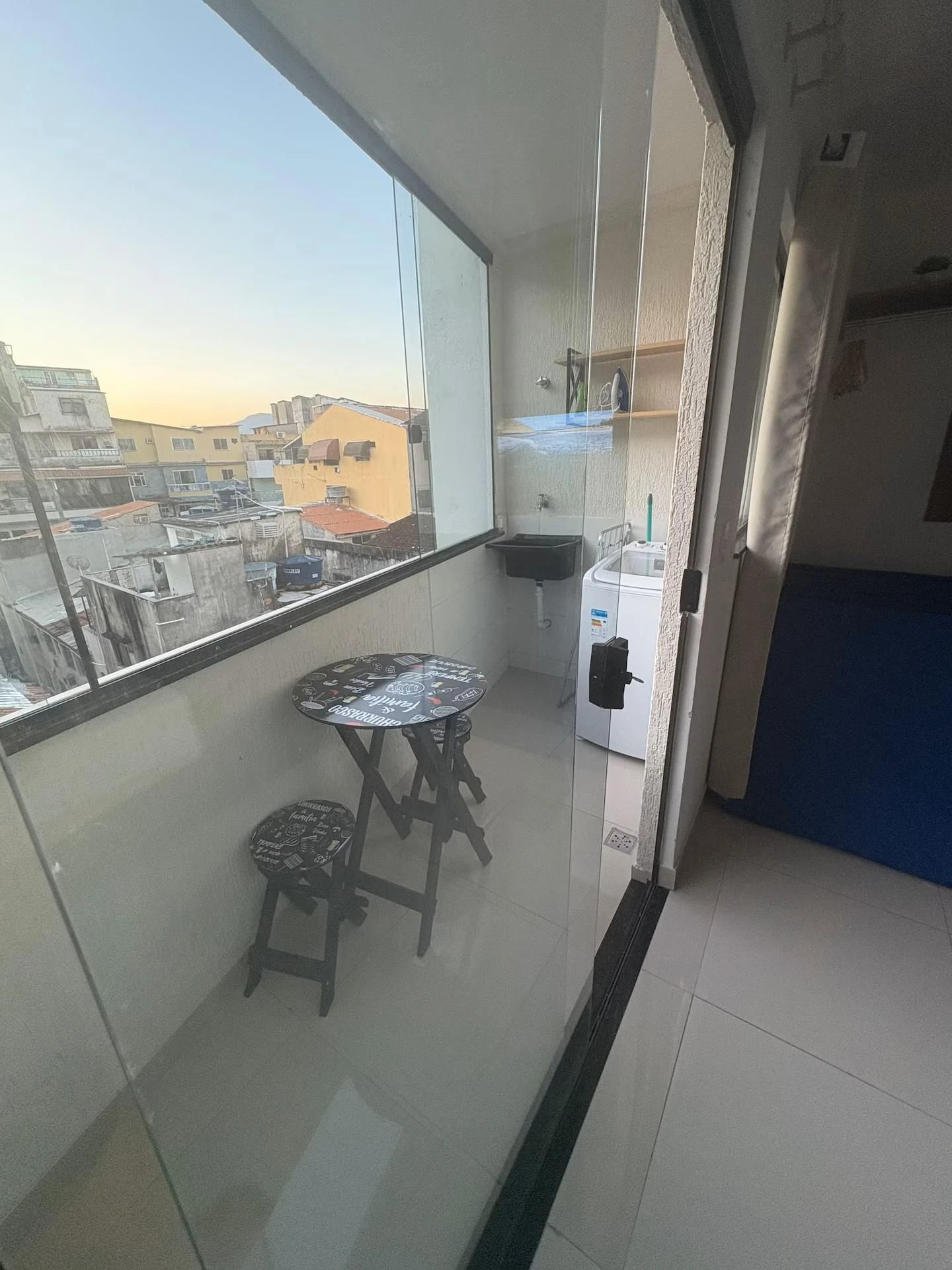 Furnished 1-bedroom apartment with open kitchen — photo 20