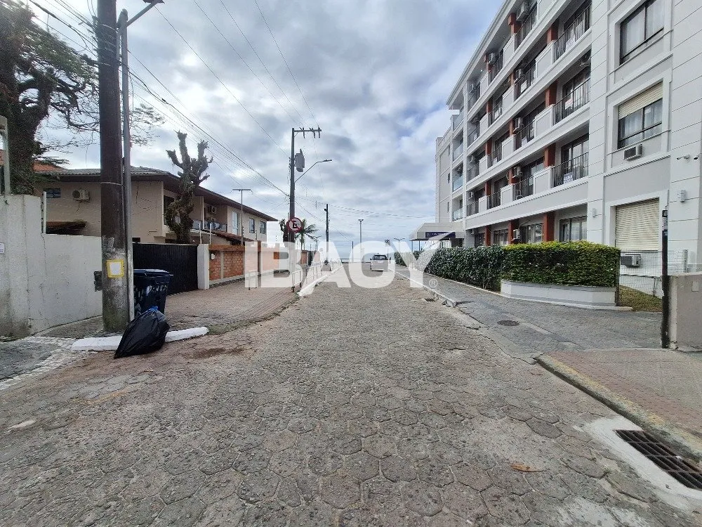 Furnished 2-bedroom apartment with 1 parking spot — photo 21