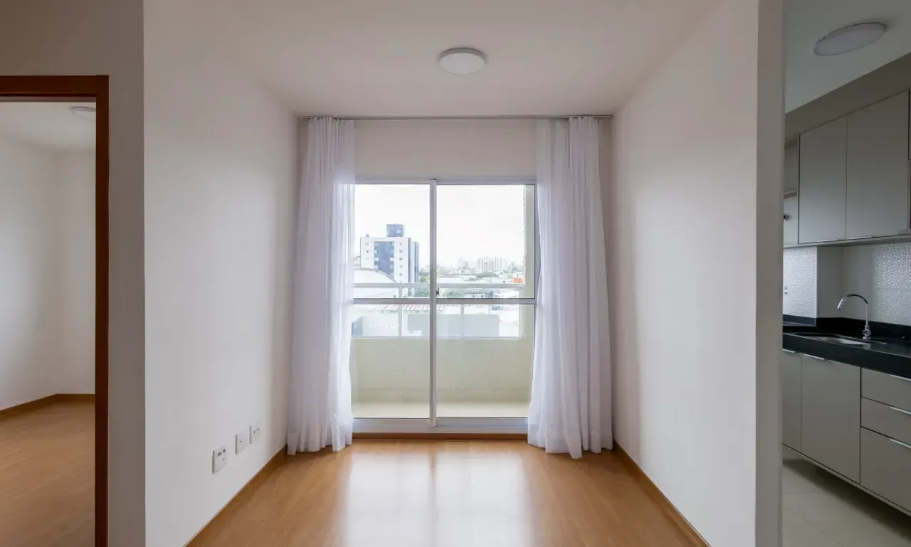 Apartamento com 2 quartos e varanda envidraçada — photo 3
