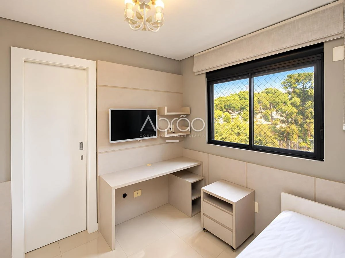 Furnished apartment, 114 m², with a home office — photo 30