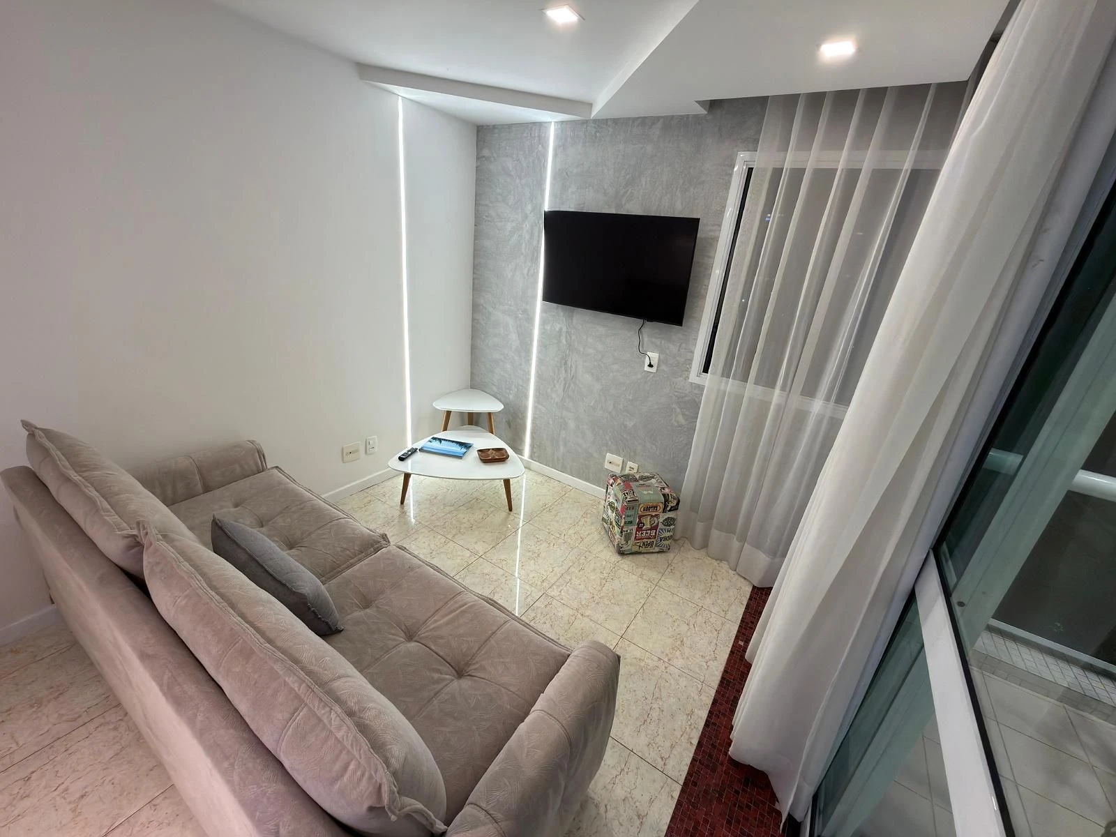 Furnished 1-bedroom apartment with balcony and parking — photo 9