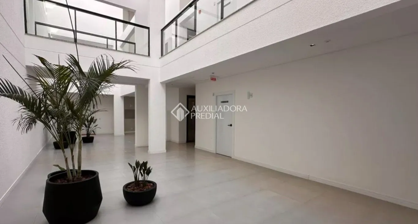 80 m² apartment with 2 bedrooms and 1 parking spot — photo 18