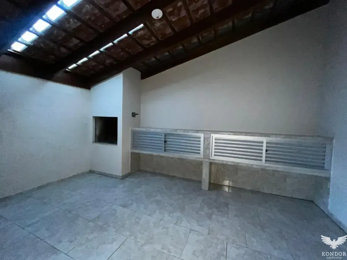 Single-level house with 220 m², 3 bedrooms and BBQ — photo 25