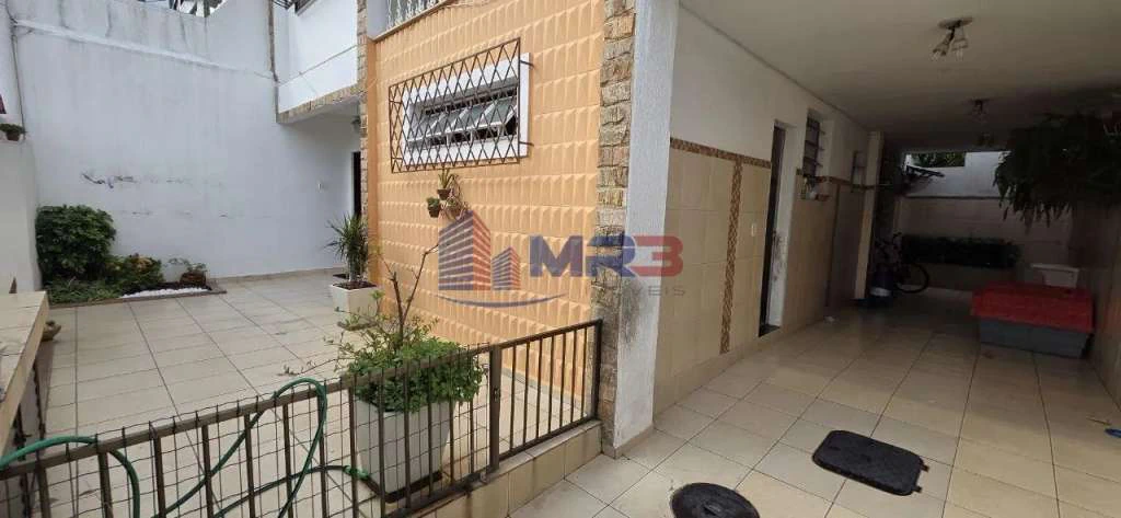Casa duplex com varanda e 3 quartos e 197 m² — photo 28
