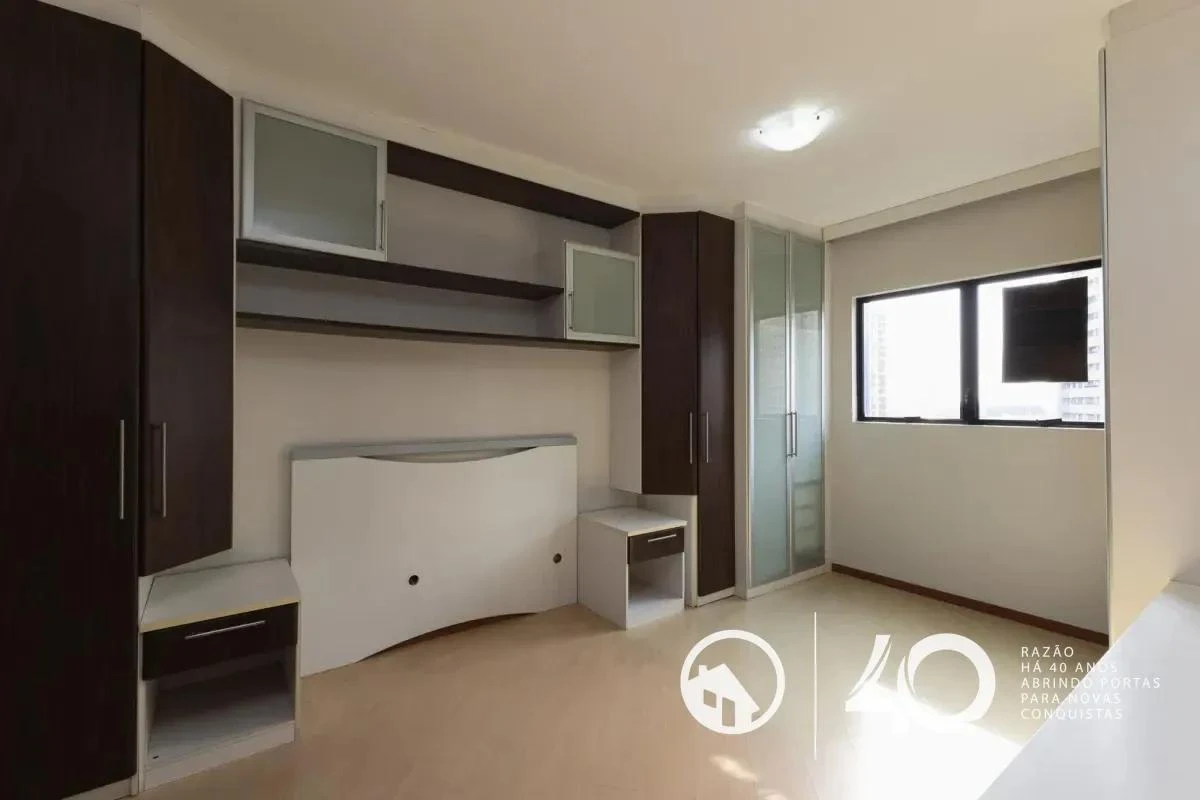 3-bedroom apartment with a home office — photo 4