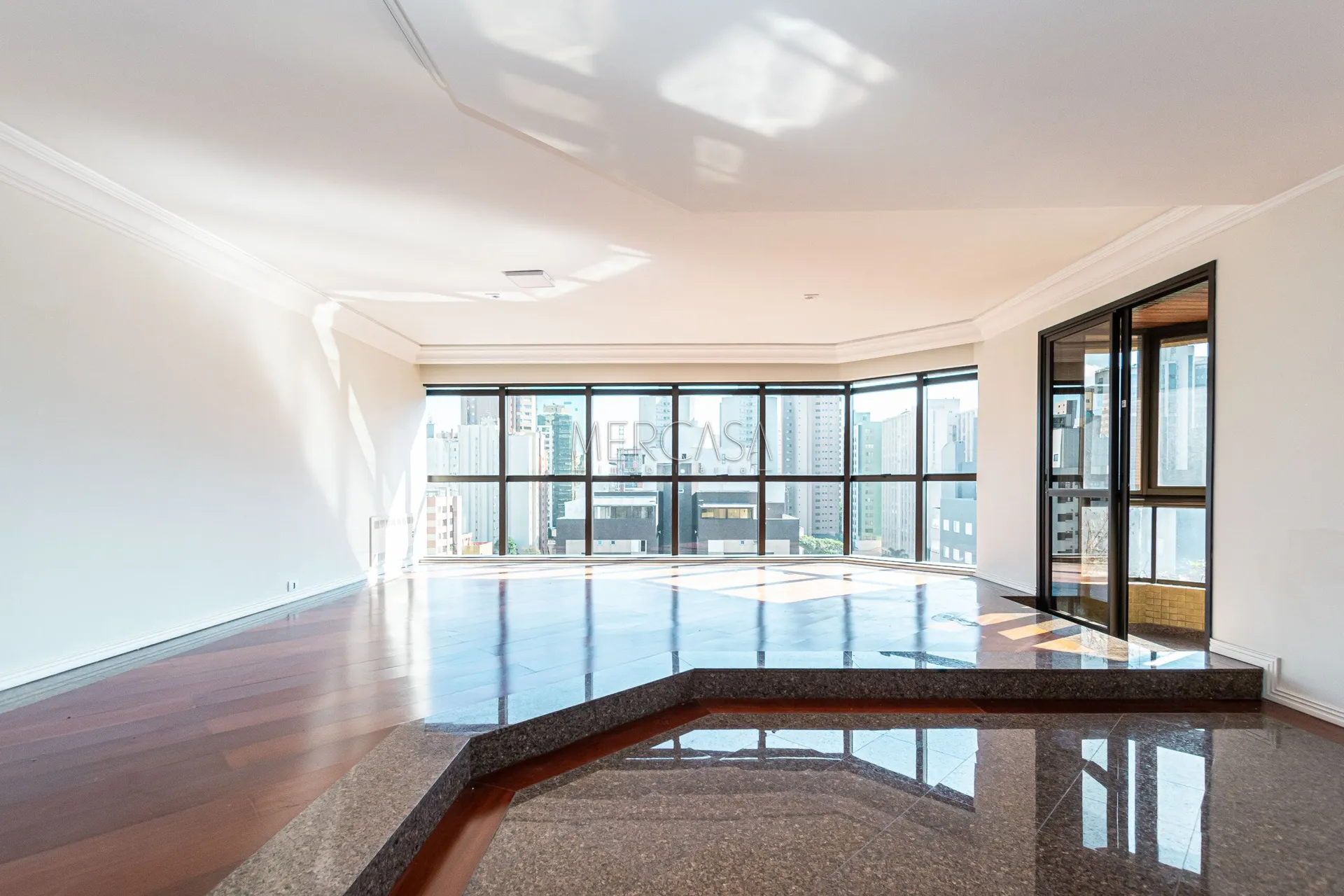 Apartamento com 3 quartos, 5 banheiros e 4 vagas — photo 7
