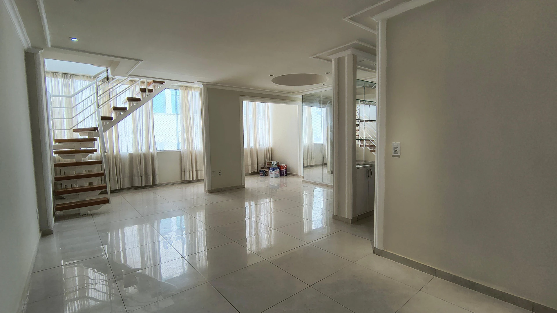Apartment with 3 en-suite bedrooms and 5 baths, 2 parking — photo 7