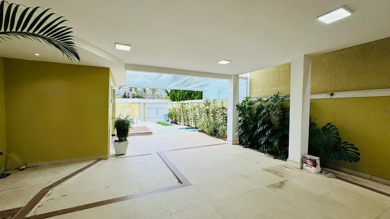 Casa mobiliada com 4 quartos e 5 banheiros, 340 m² — photo 11