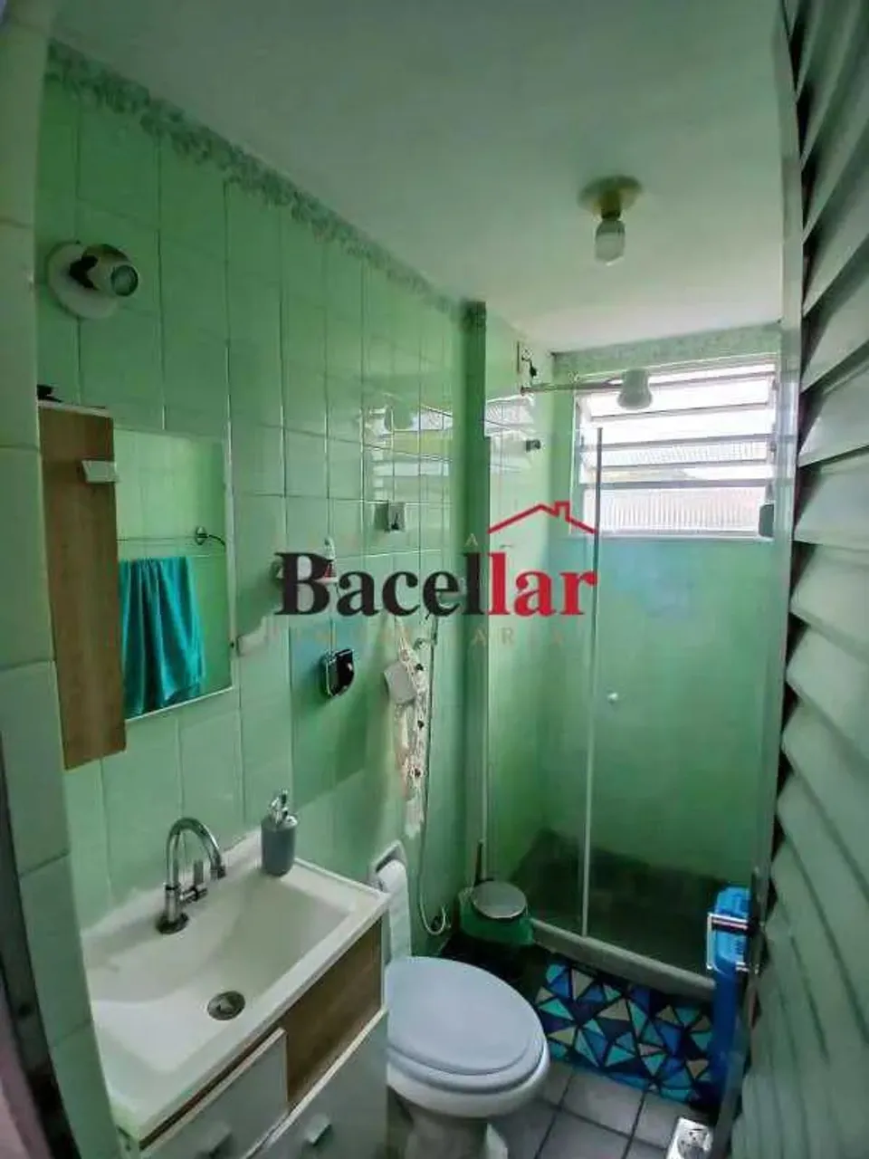 Furnished apartment with 2 bedrooms and 1 glass shower — photo 8