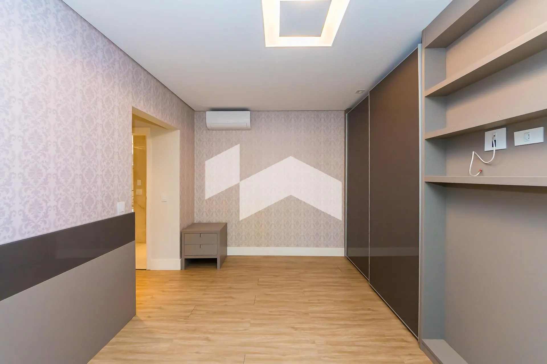 Unfurnished house with 4 en-suite bedrooms and 7 baths — photo 31