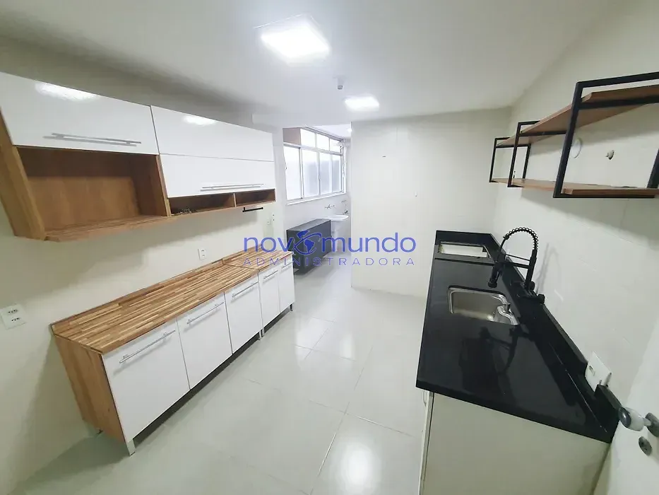 Unfurnished 3-bedroom apartment with 2 parking spaces — photo 23