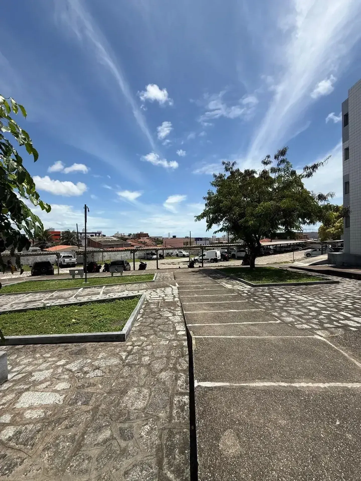 2-bedroom apartment with a washing machine in João Pessoa — photo 10