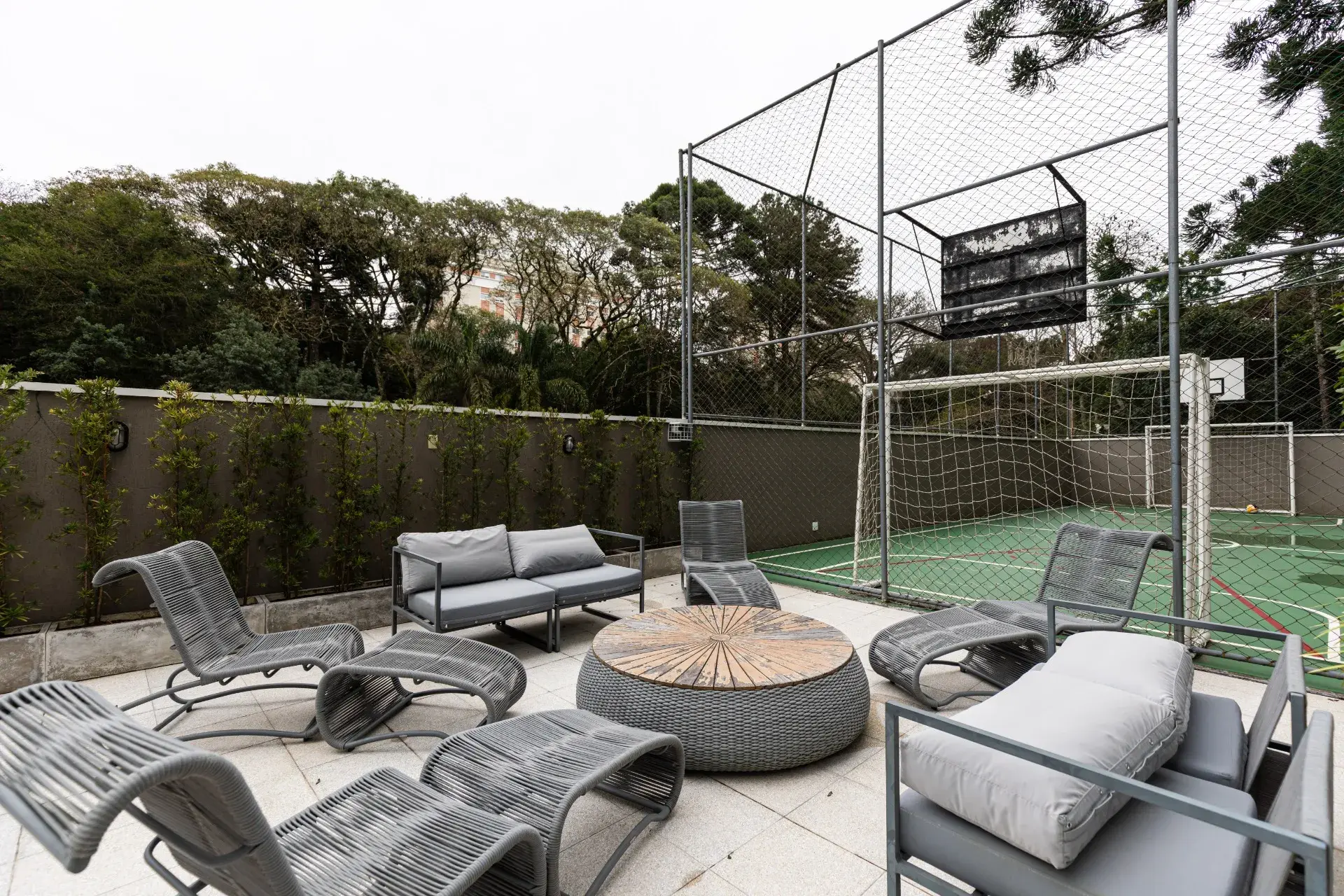 Apartment 432 m² with 3 bedrooms and an open-plan kitchen — photo 44