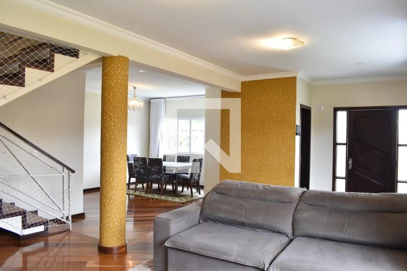 Rental house with 4 bedrooms and 3 parking spaces — photo 2