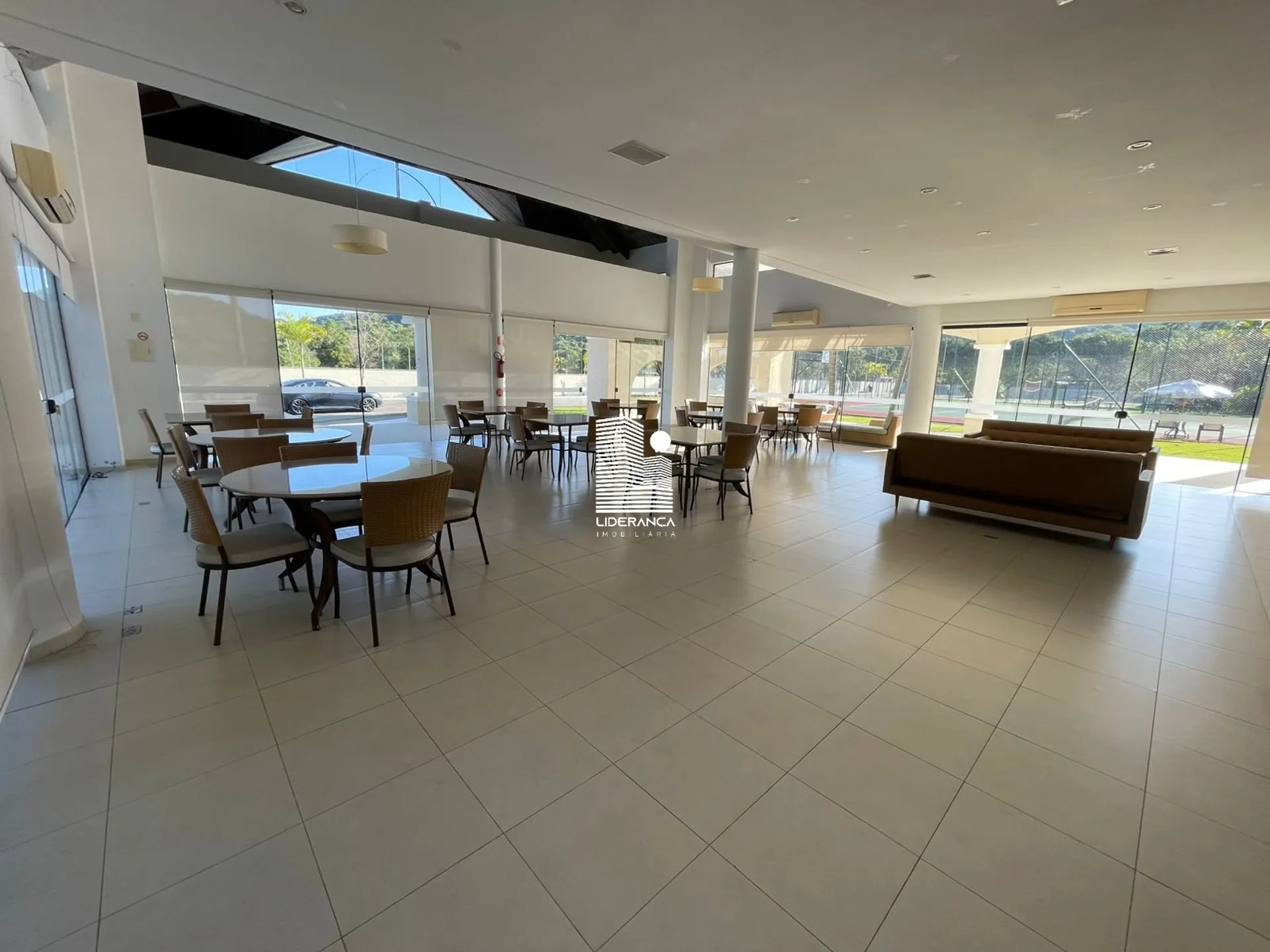 Casa mobiliada com 9 dormitórios e jardim privativo — photo 106