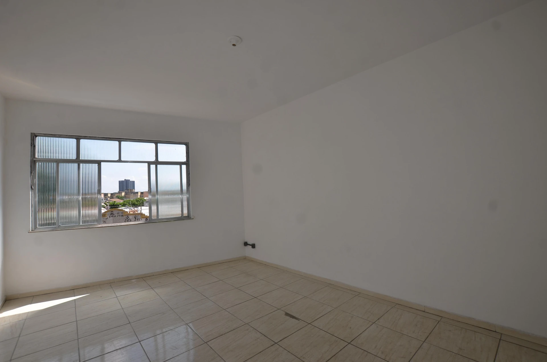 Unfurnished rental apartment with 2 bedrooms — photo 29