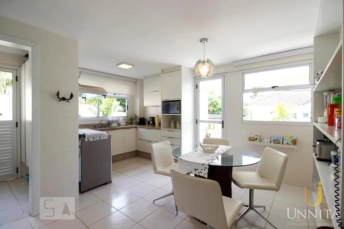 House, 450 m², with a mountain view — photo 2