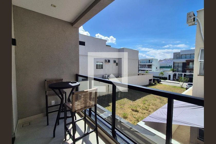 Furnished 45 m² studio with 1 bedroom and balcony — photo 12