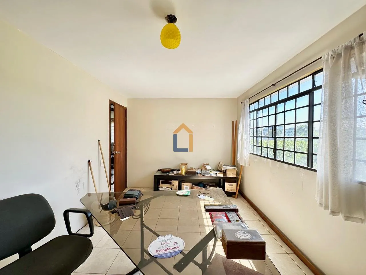 400 m² house with floor-to-ceiling windows and a fireplace — photo 27