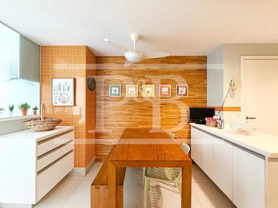 Apartamento de 3 dormitórios com 240 m² e 3 vagas — photo 32