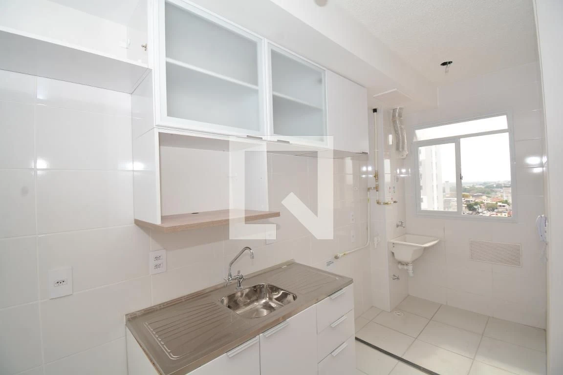 Washing machine in a one-bedroom apartment, 33 m² — photo 55